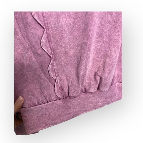 Anthropologie eri + ali Weckerlie Scalloped Sweatshirt - Picture 6 of 8